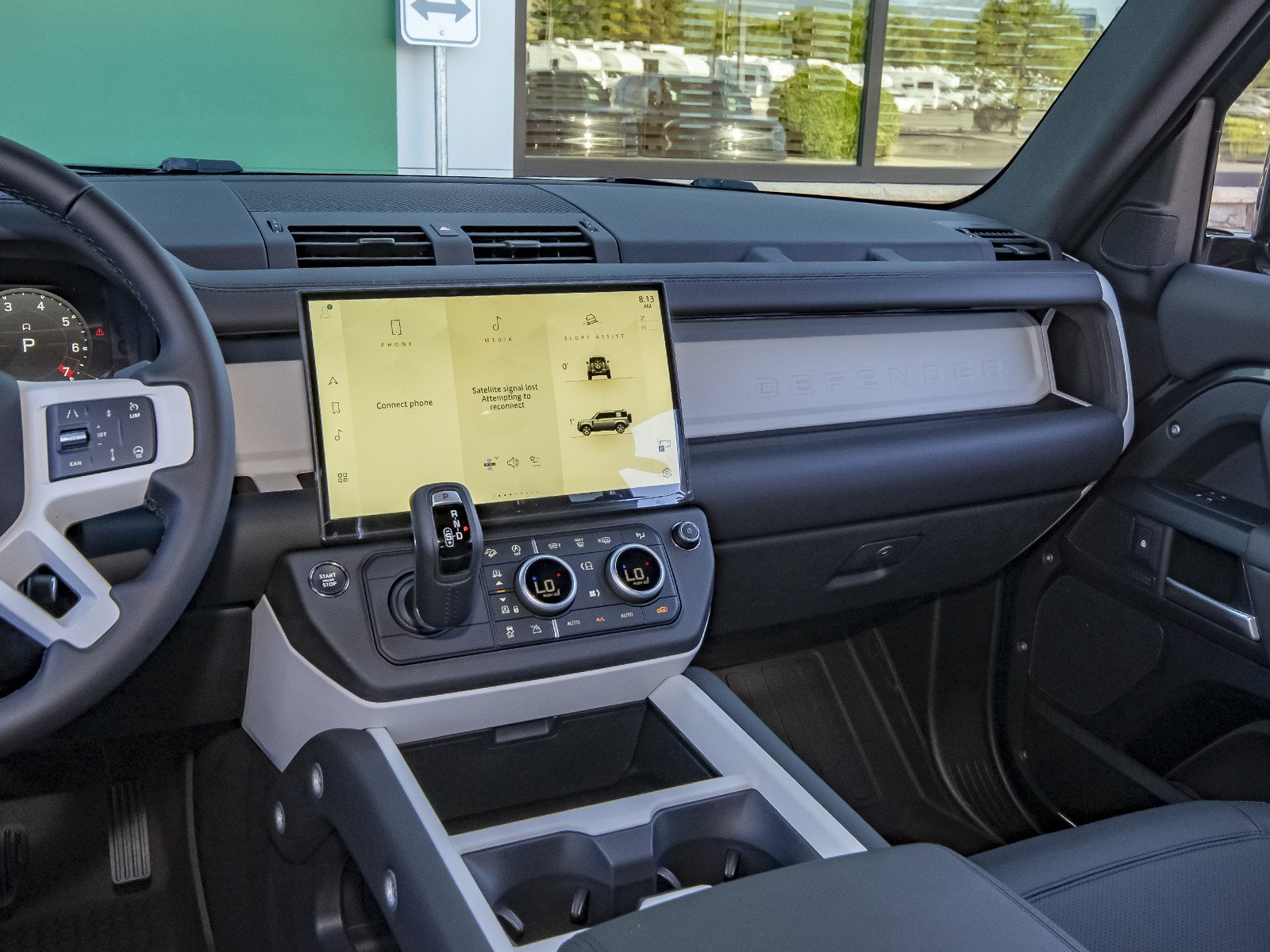 New 2026 Carpathian Grey Land Rover X-Dynamic SE image 34