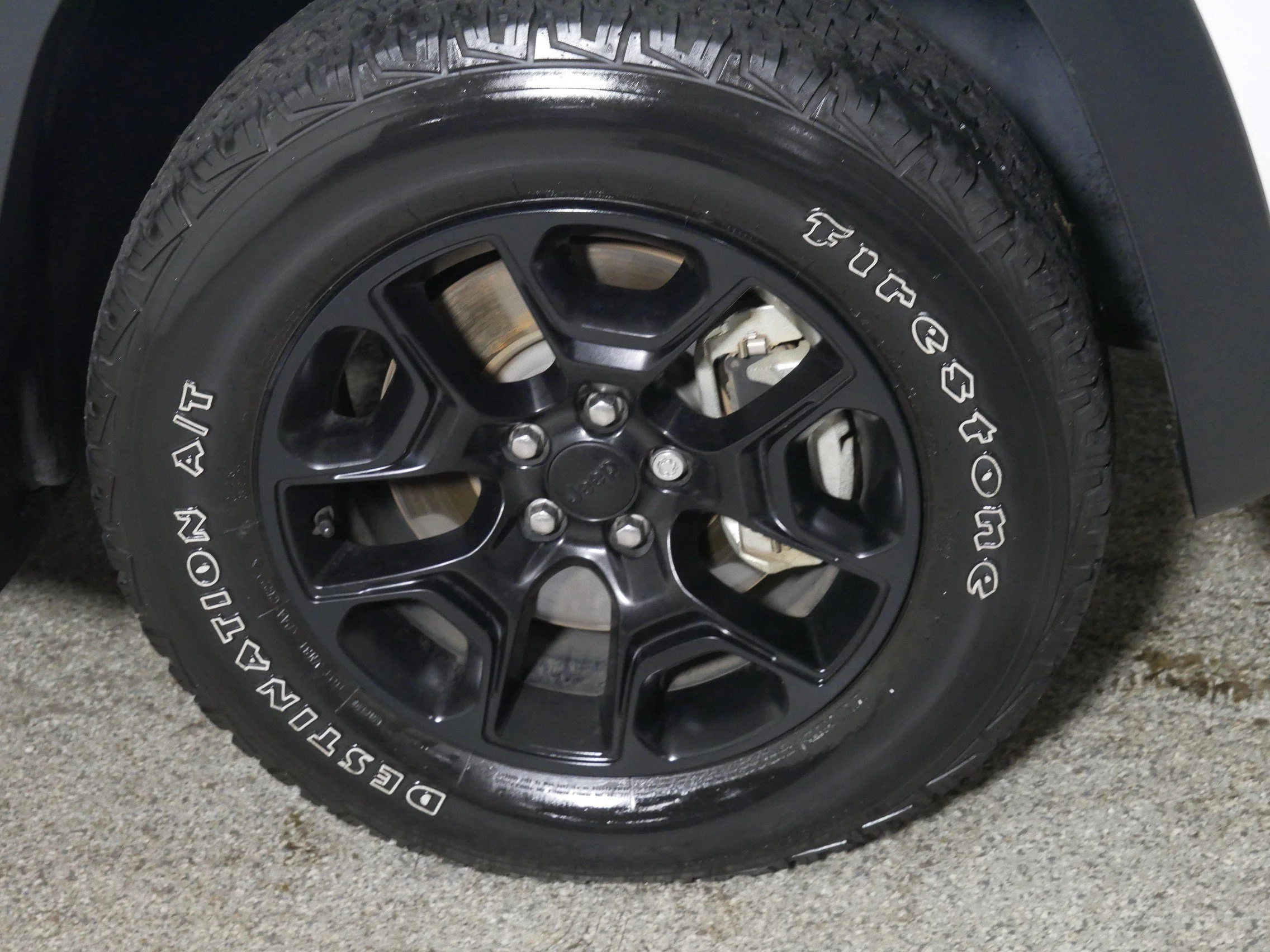Used 2022 Bright White Clearcoat Jeep X image 15
