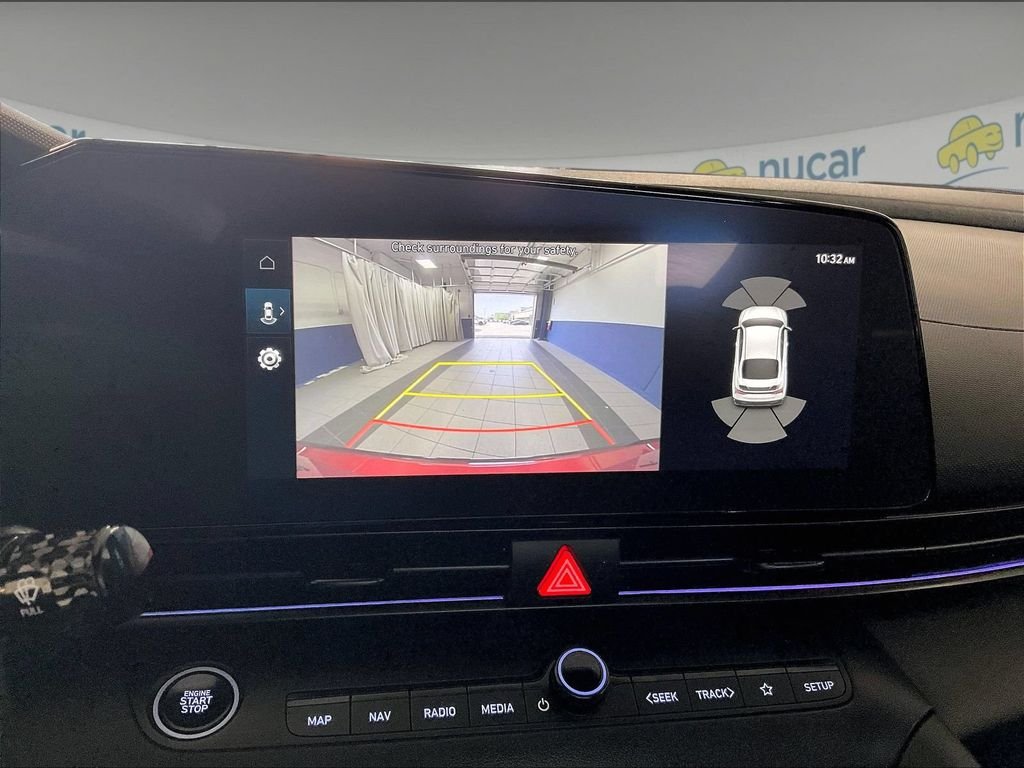 Used 2025 Red Hyundai Base image 19