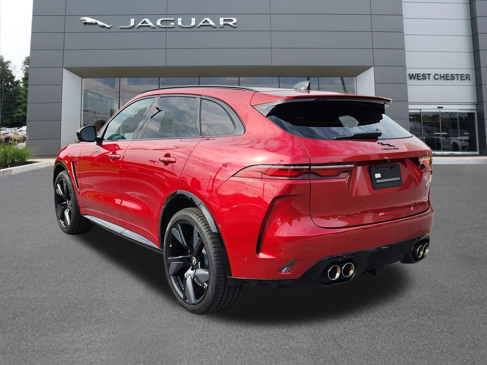 Used 2026 Firenze Red Metallic Jaguar SVR image 3