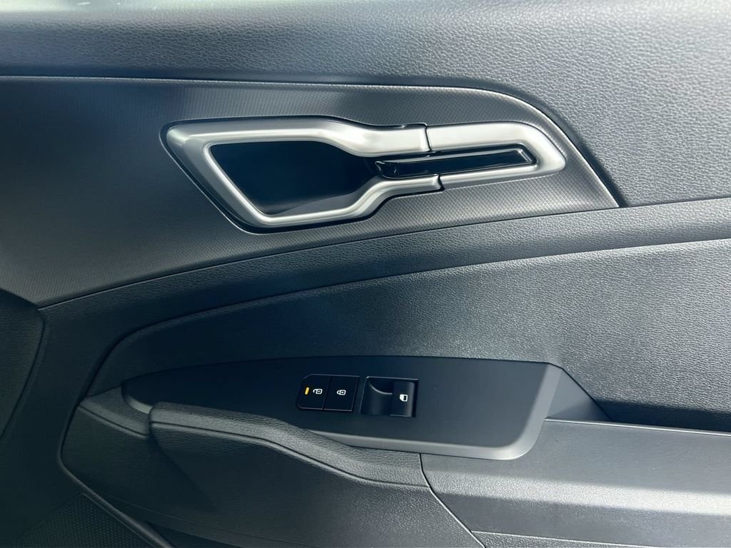 New 2026 Gravity Gray Kia LX image 33