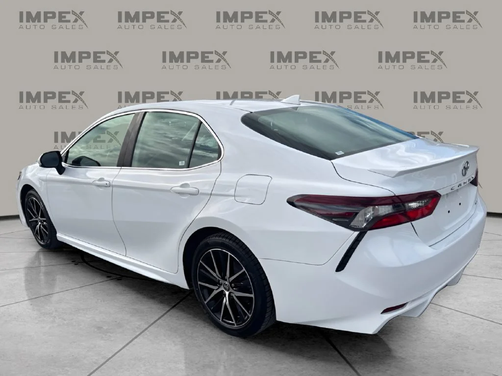 Used 2021 White Toyota SE image 3