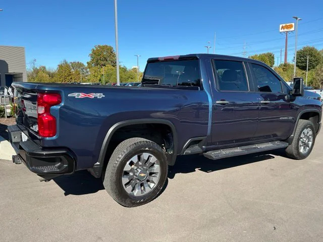 Used 2023 Blue Metallic Chevrolet Custom image 11
