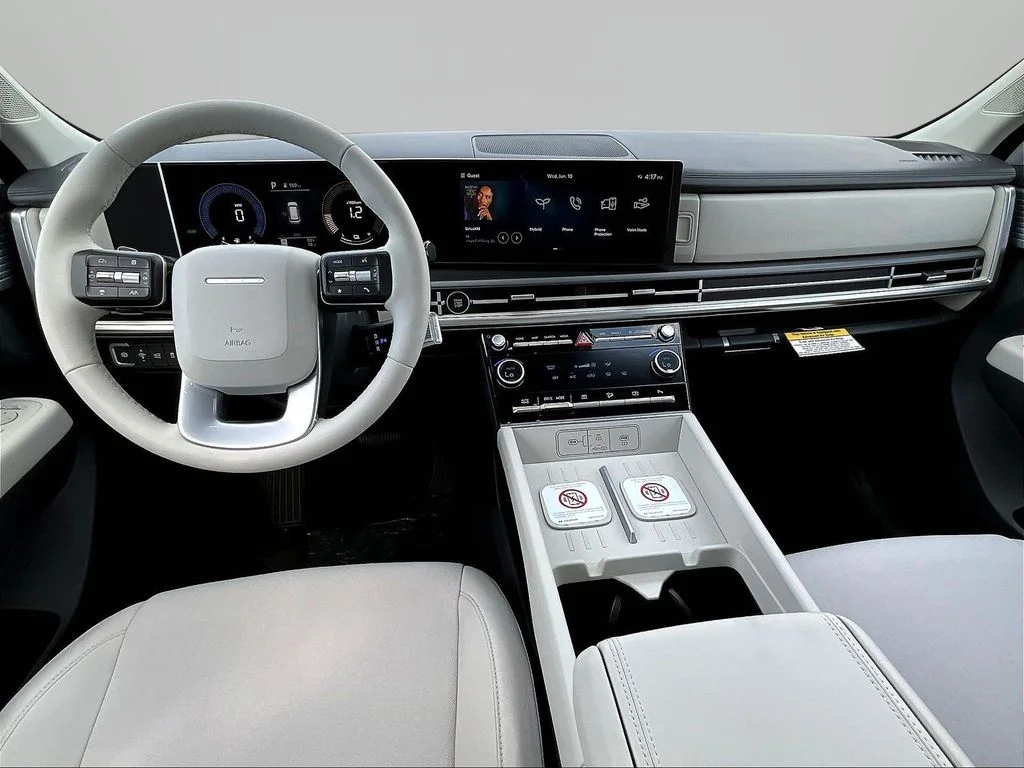 New 2026 White Hyundai SE image 5