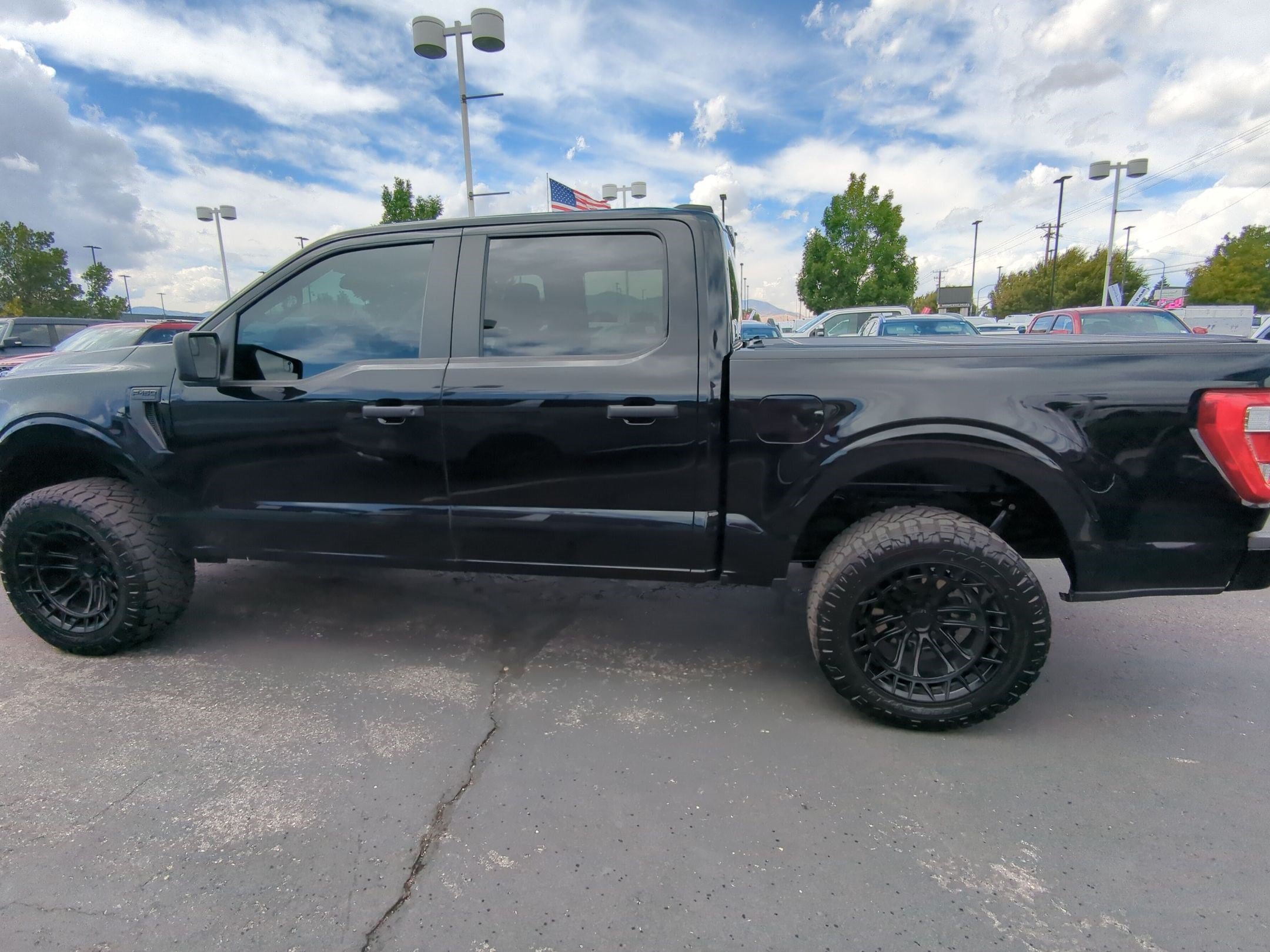 Used 2023 Agate Black Metallic Ford XL image 7