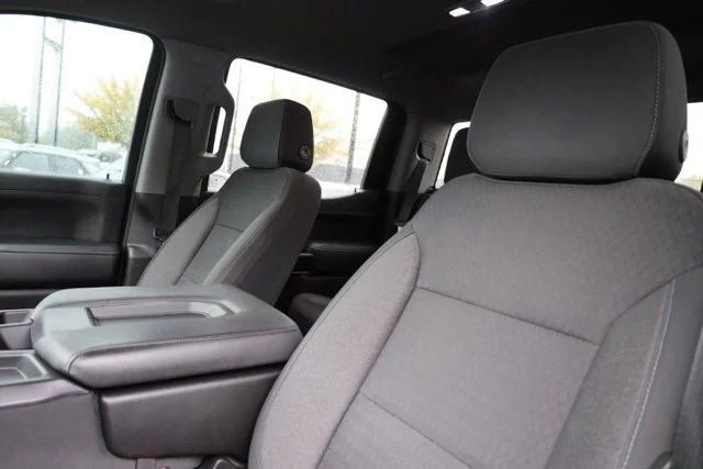 Used 2020 Gray GMC Elevation image 26