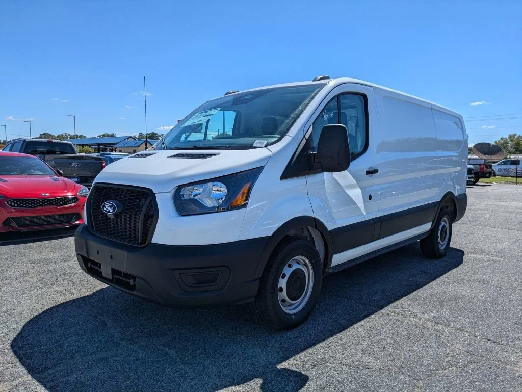 New 2027 White Ford Base image 11