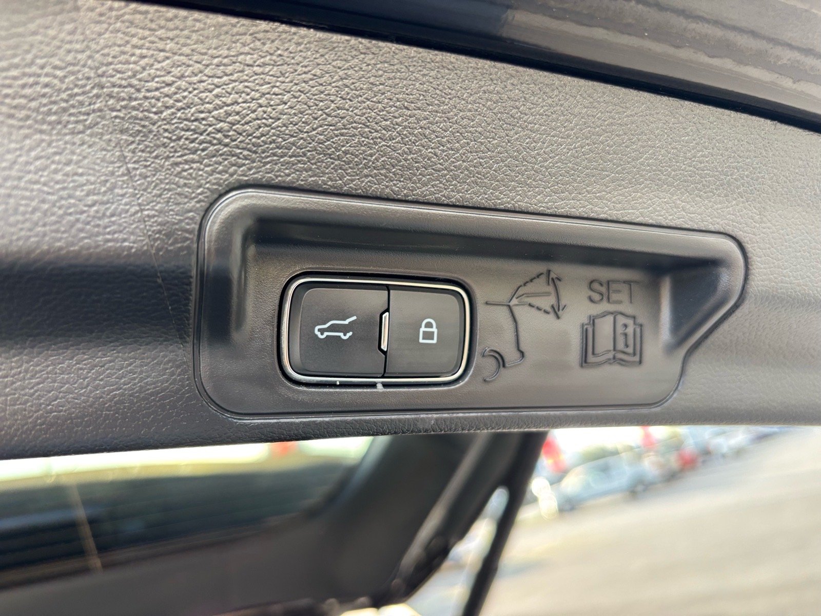 Used 2025 Agate Black Ford ST-Line image 14