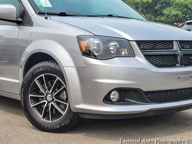 Used 2018 Silver Dodge SE Plus image 3