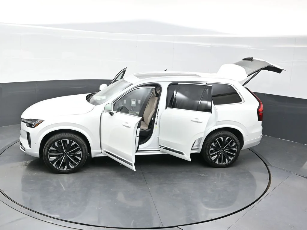 New 2026 Crystal White Volvo Plus image 48