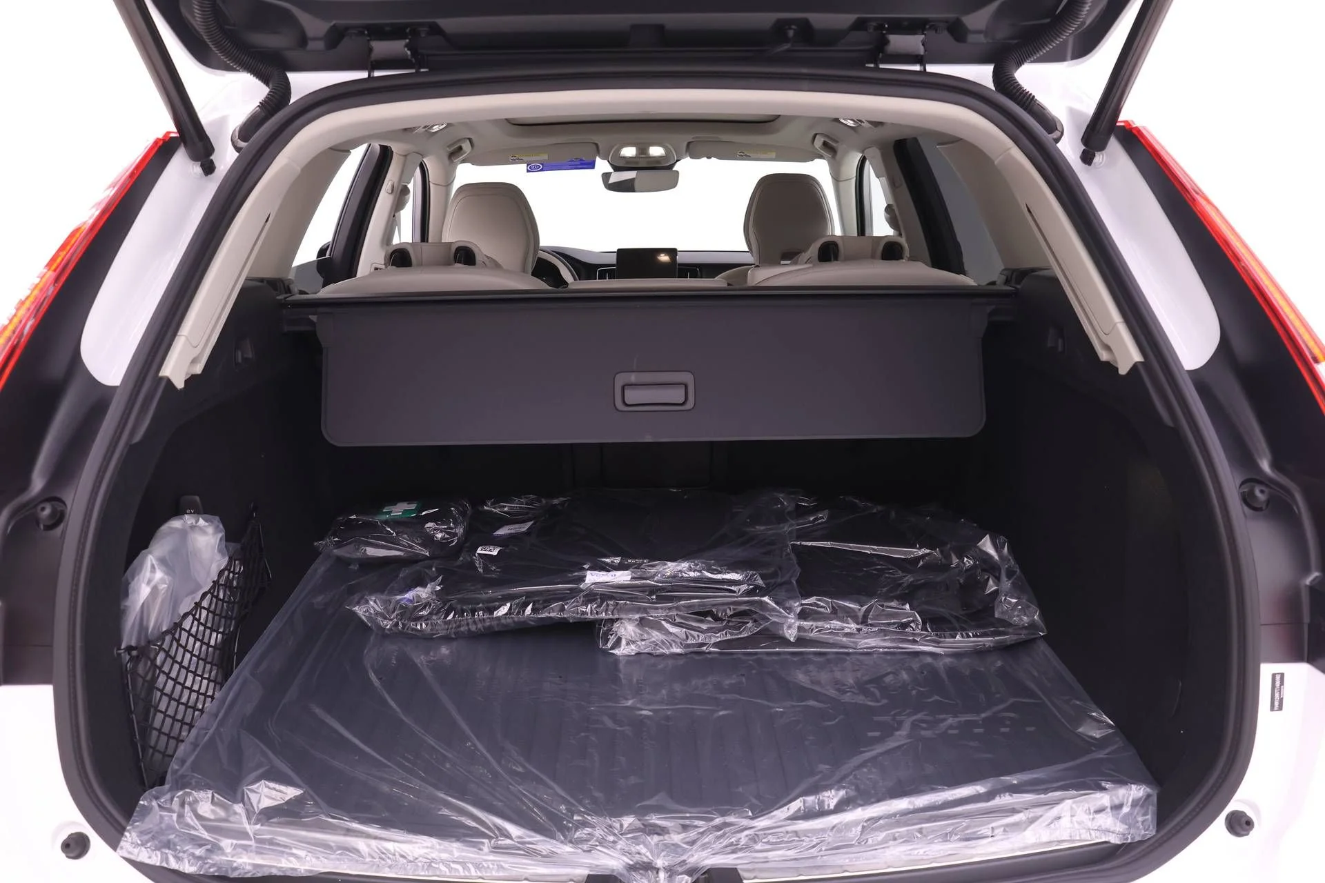New 2026 Crystal White Volvo Ultra image 16