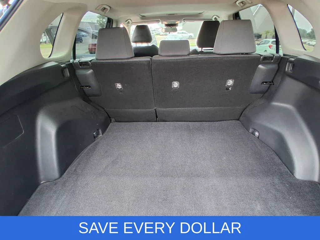 Used 2021 Gray Toyota XLE image 17