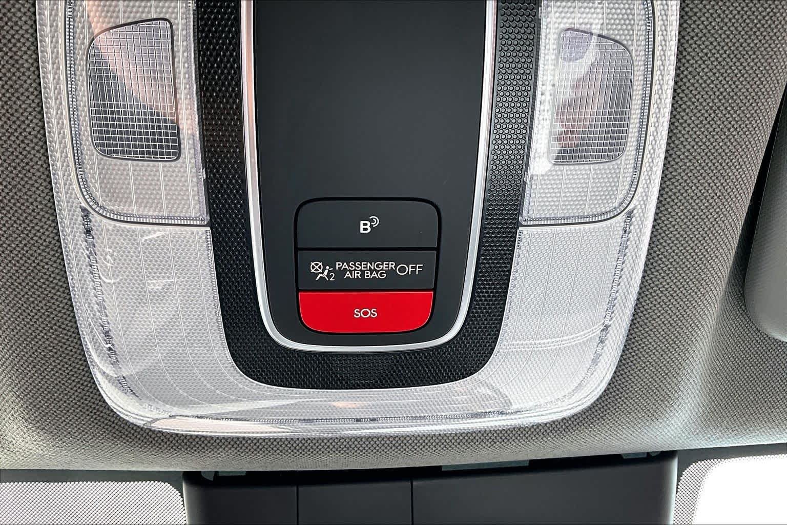 Used 2023 Fluid Metal Hyundai SEL image 32