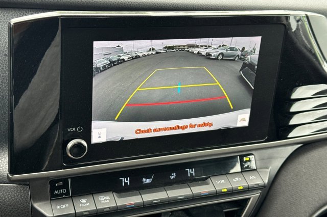 Used 2025 White Toyota LE image 21