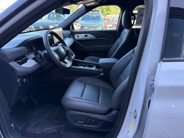 New 2027 Gray Ford 4DR 4WD ACTIVE image 12