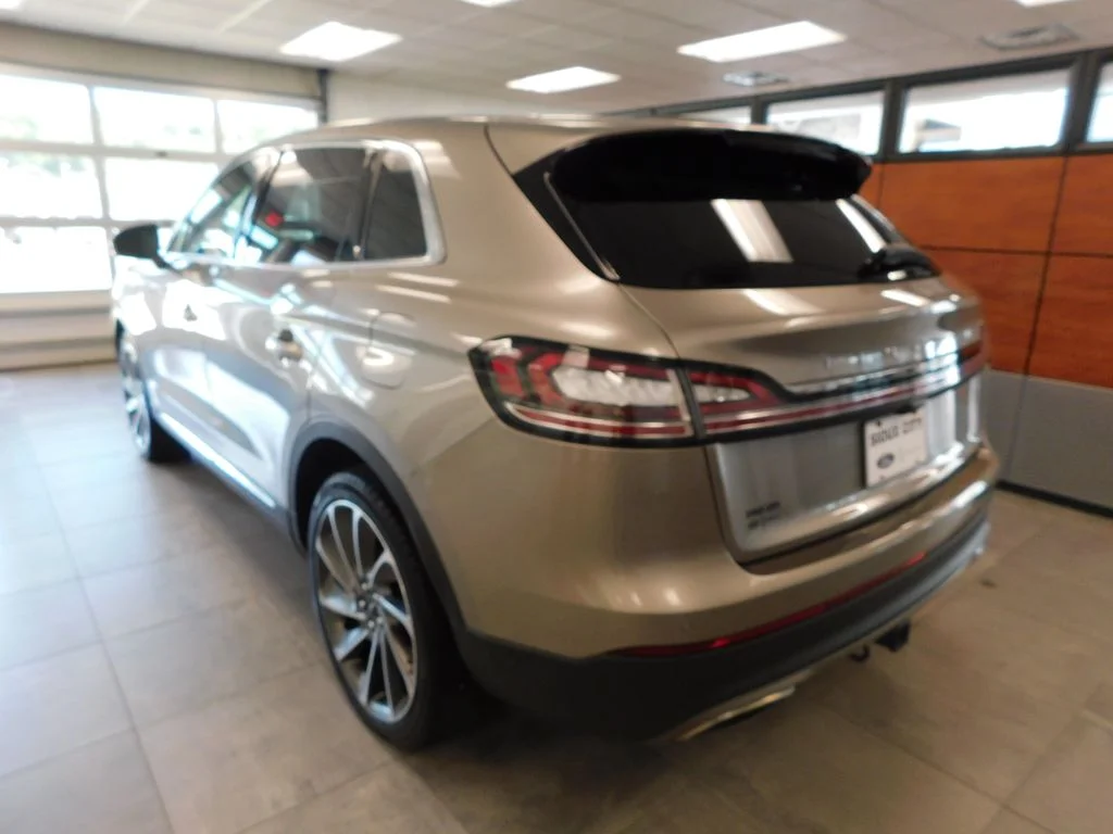 Used 2021 Mocha Lincoln Reserve image 7