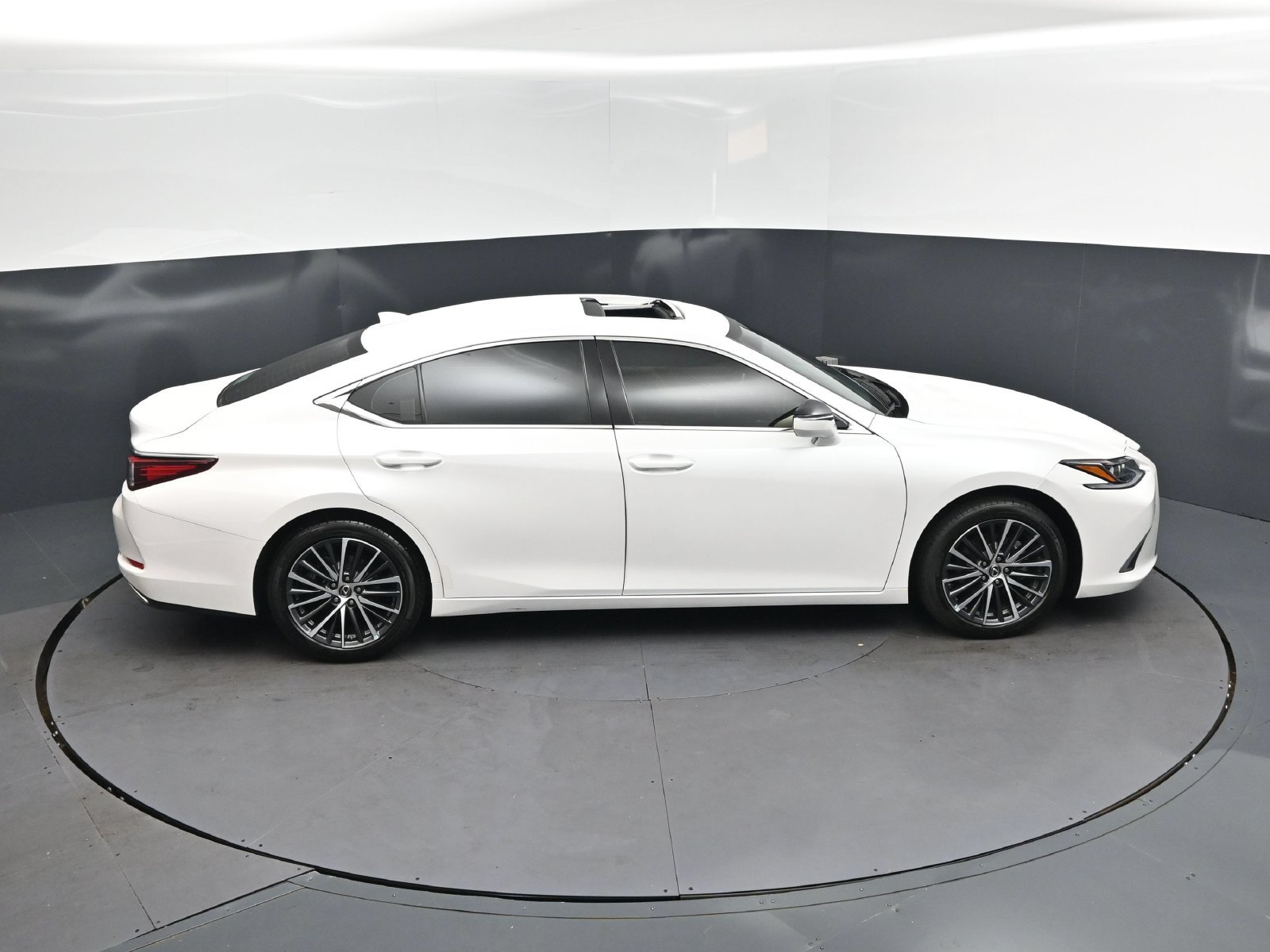 Certified Used 2024 White Lexus 350 image 35