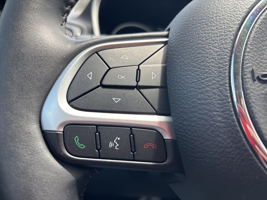 Used 2017 Green Jeep Limited image 20