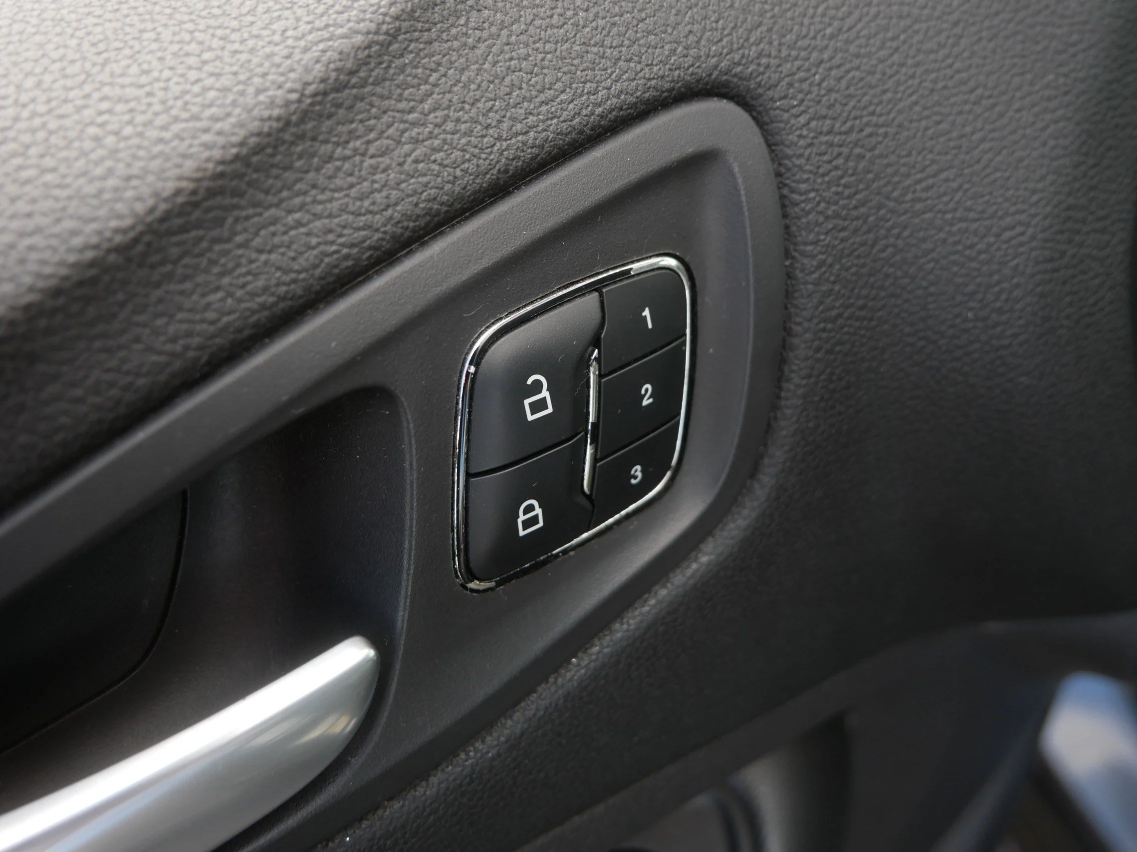Used 2013 Sterling Grey Metallic Ford SEL image 22