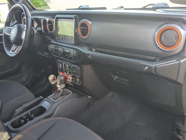 Used 2022 Black Clearcoat Jeep Mojave image 29