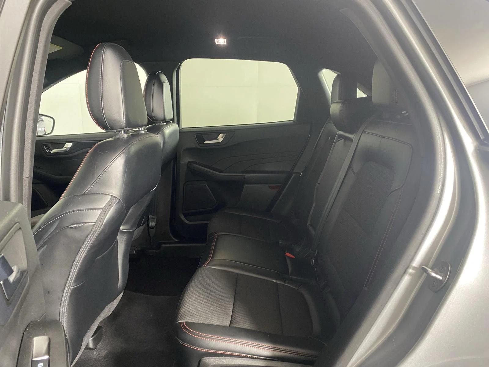 Used 2023 Iconic Silver Ford ST-Line image 21