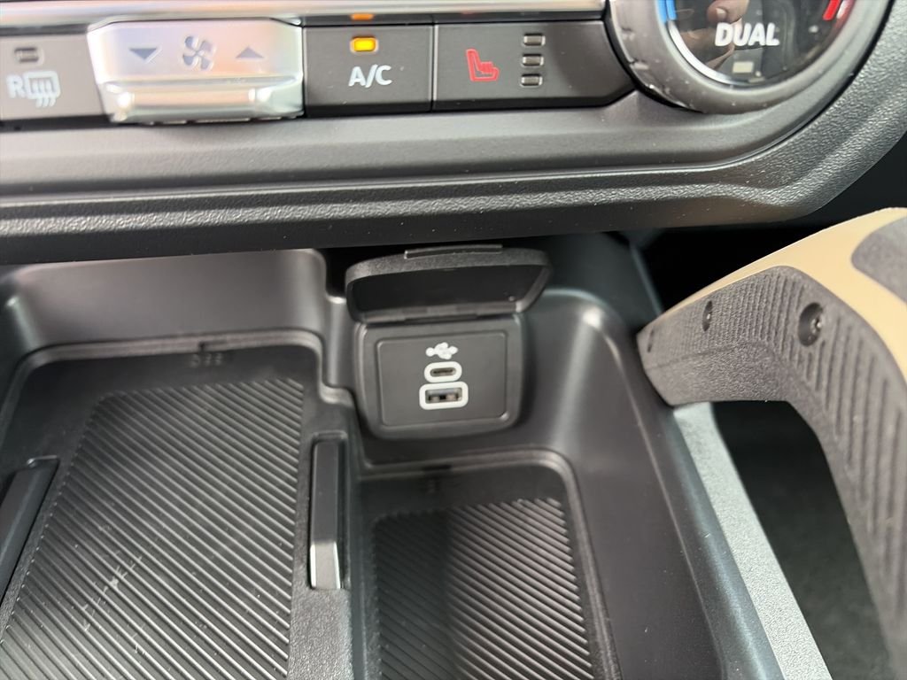 New 2026 Desert Sand Ford Badlands® image 25