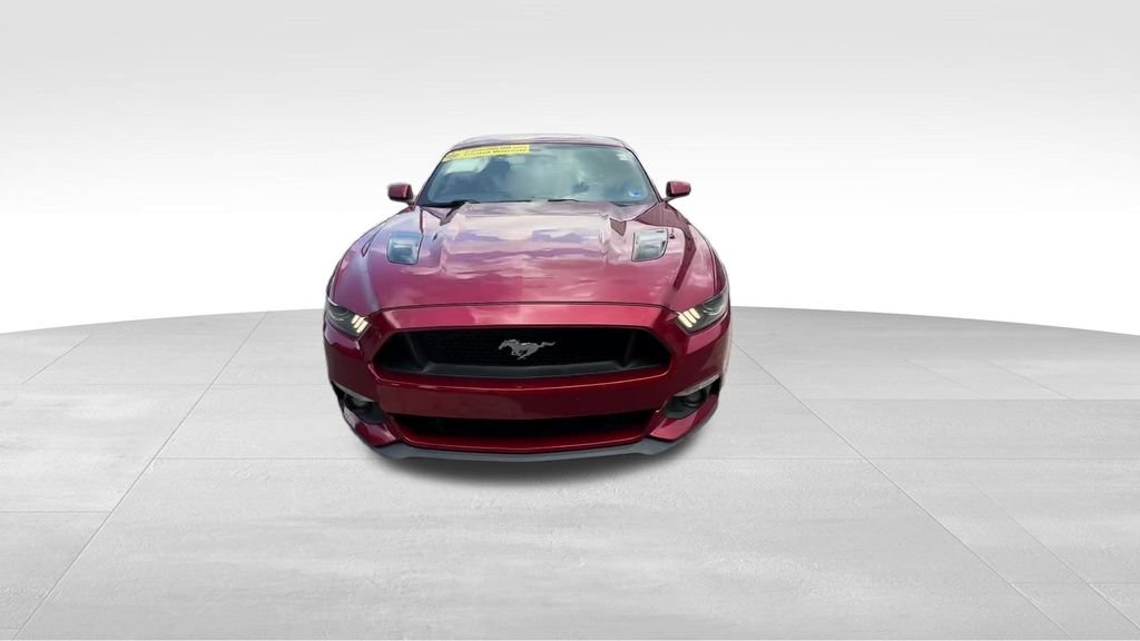 Used 2017 Ruby Red Metallic Tinted Clearcoat Ford GT Premium image 10