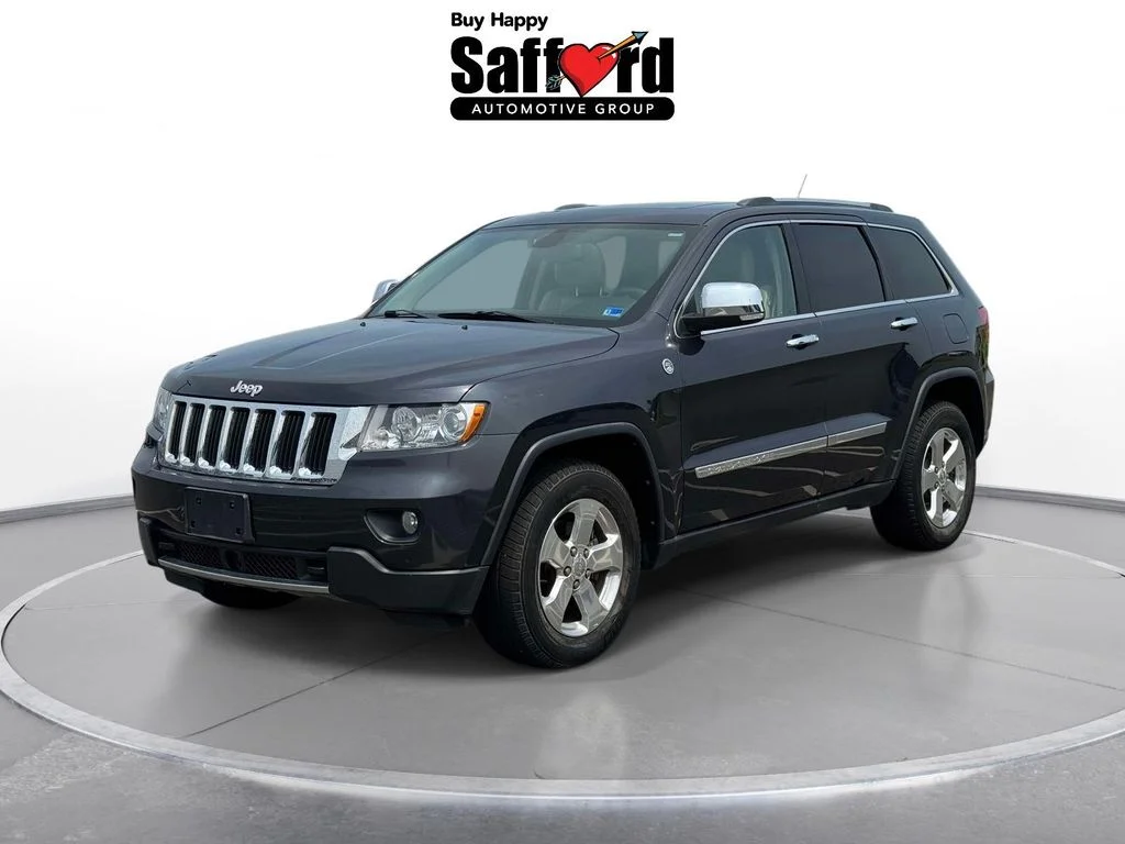 Used 2013 Gray Jeep Limited image 1