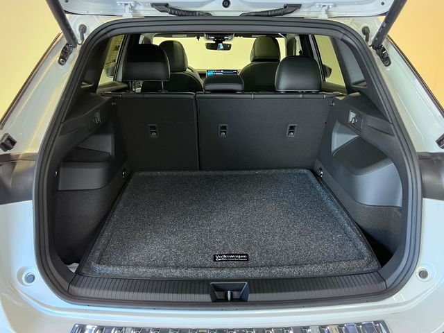 New 2026 White Volkswagen 2.0T SE R-Line Black image 5