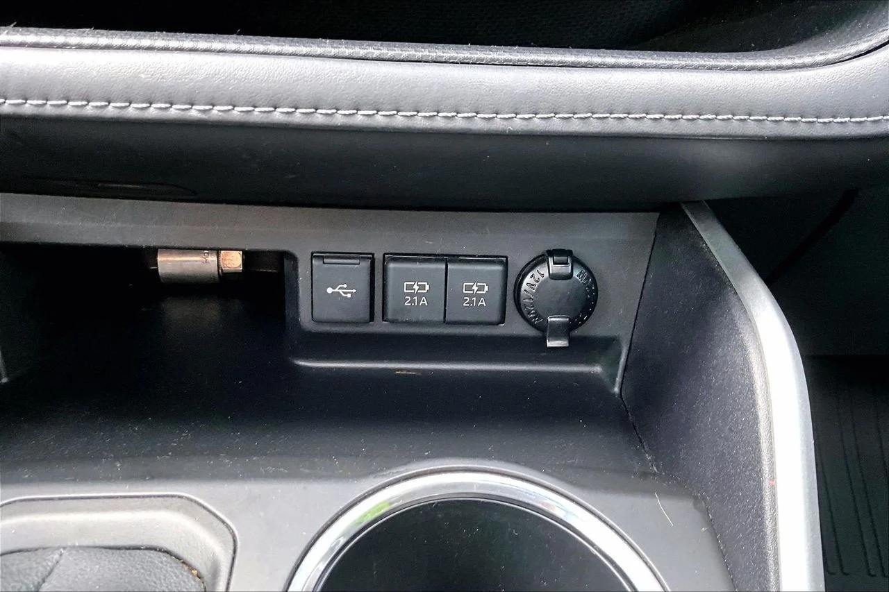 Certified Used 2021 Silver Toyota XLE image 16