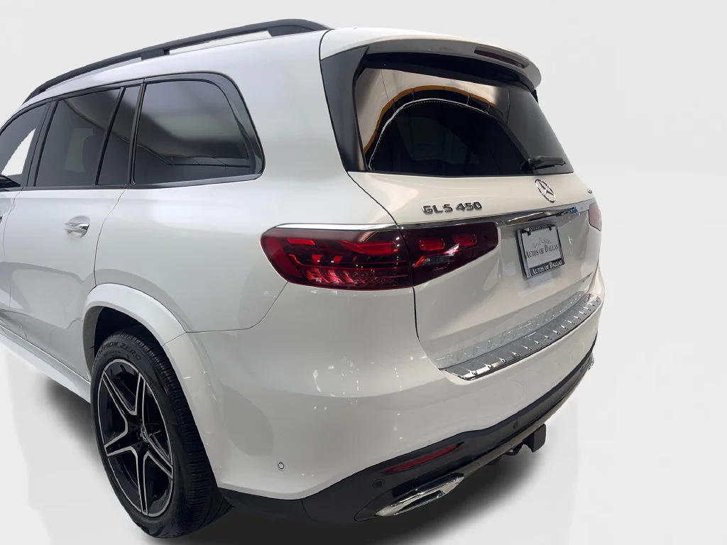 Used 2025 White Mercedes-Benz GLS 450 image 21