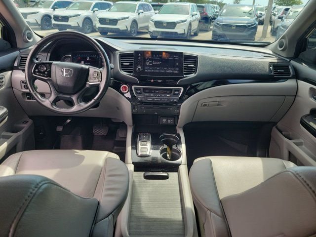 Used 2019 Modern Steel Metallic Honda Touring image 17