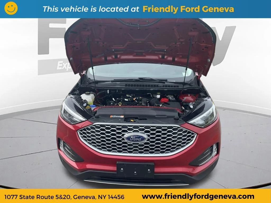 Used 2023 Red Ford SEL image 35