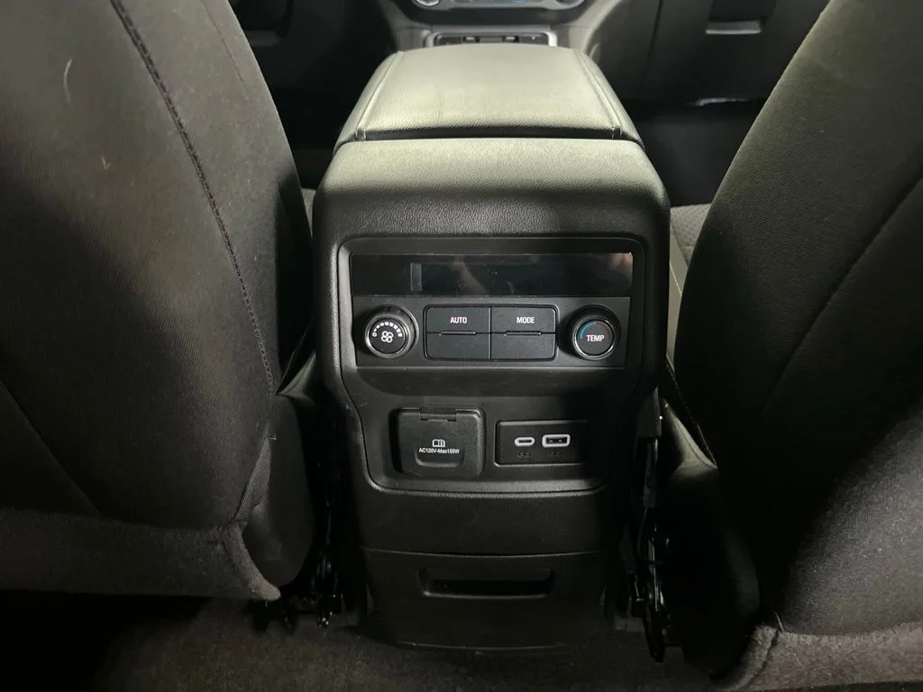 Used 2023 Silver GMC SLE image 22