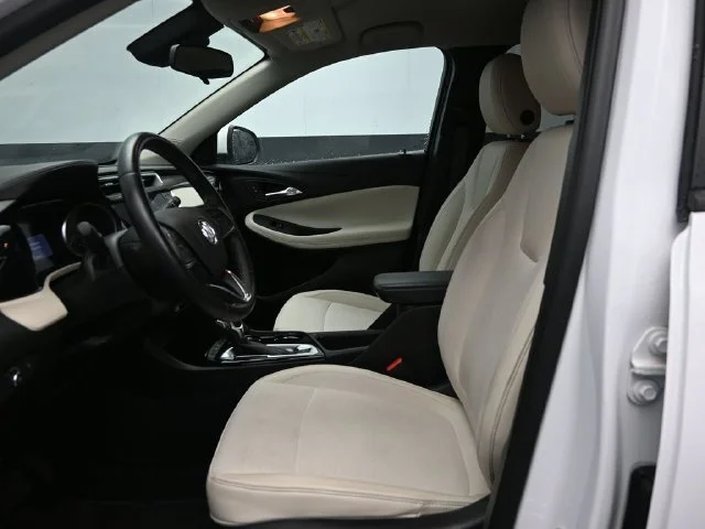 Used 2020 White Buick Select image 7