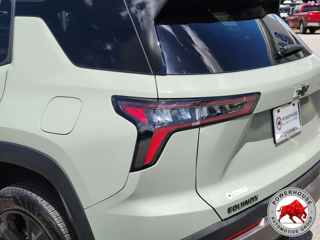 Used 2025 Green Chevrolet LT image 12