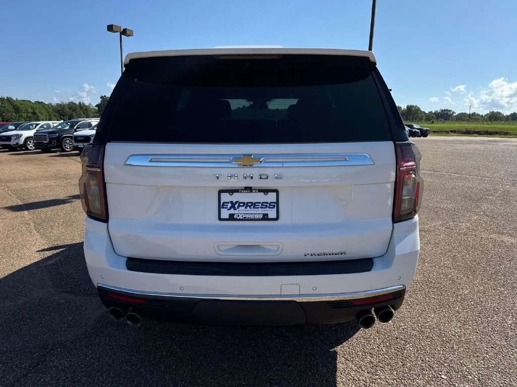 Used 2024 White Chevrolet Premier image 8