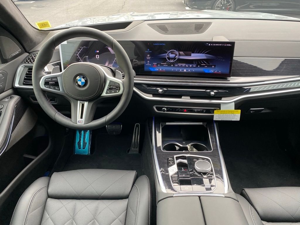 2026 BMW X7 M60i - Photo 11