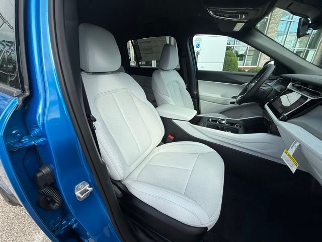 New 2026 Hydro Blue Pearl-Coat Exterior Paint Jeep Laredo image 28