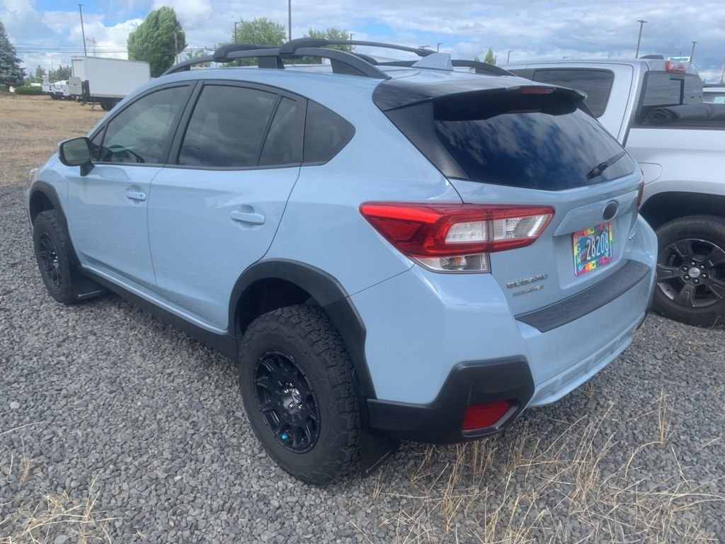 Used 2018 Cool Gray Khaki Subaru 2.0i Premium image 2