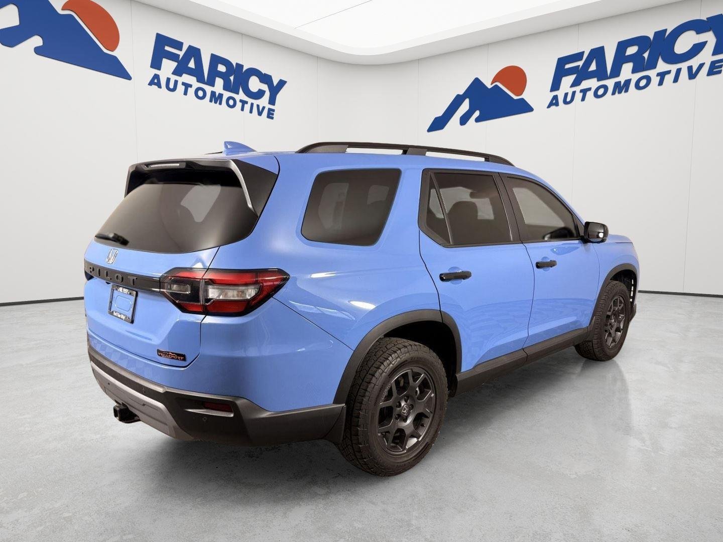 Used 2024 Diffused Sky Blue Pearl Honda TrailSport image 8