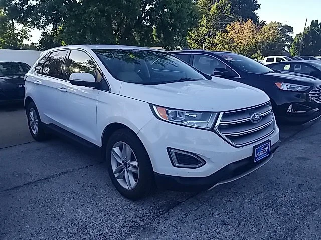 Used 2018 White Ford SEL image 3