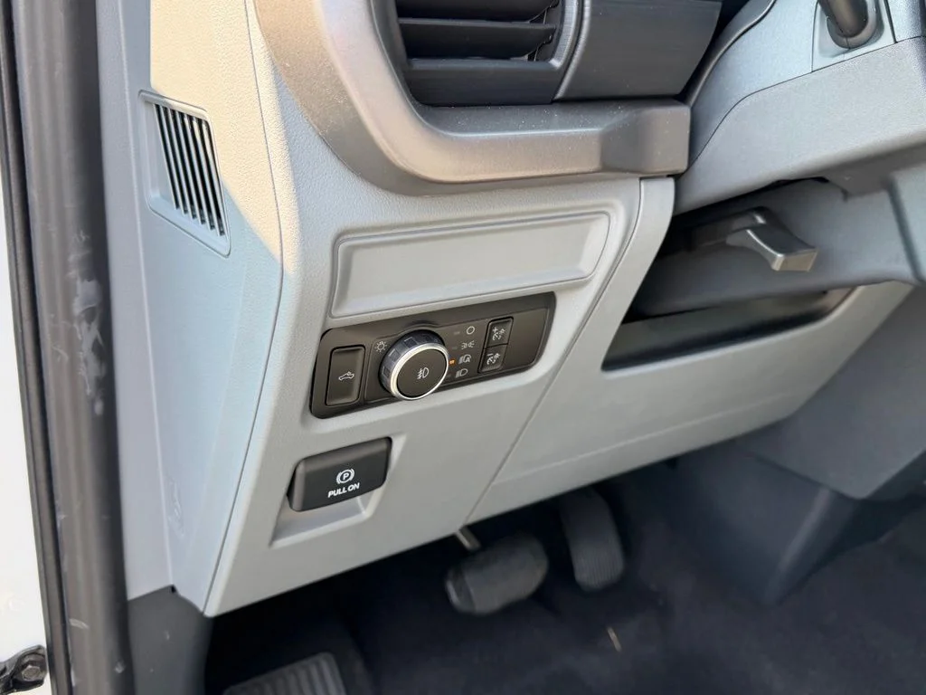 New 2026 Oxford White Ford XLT image 14