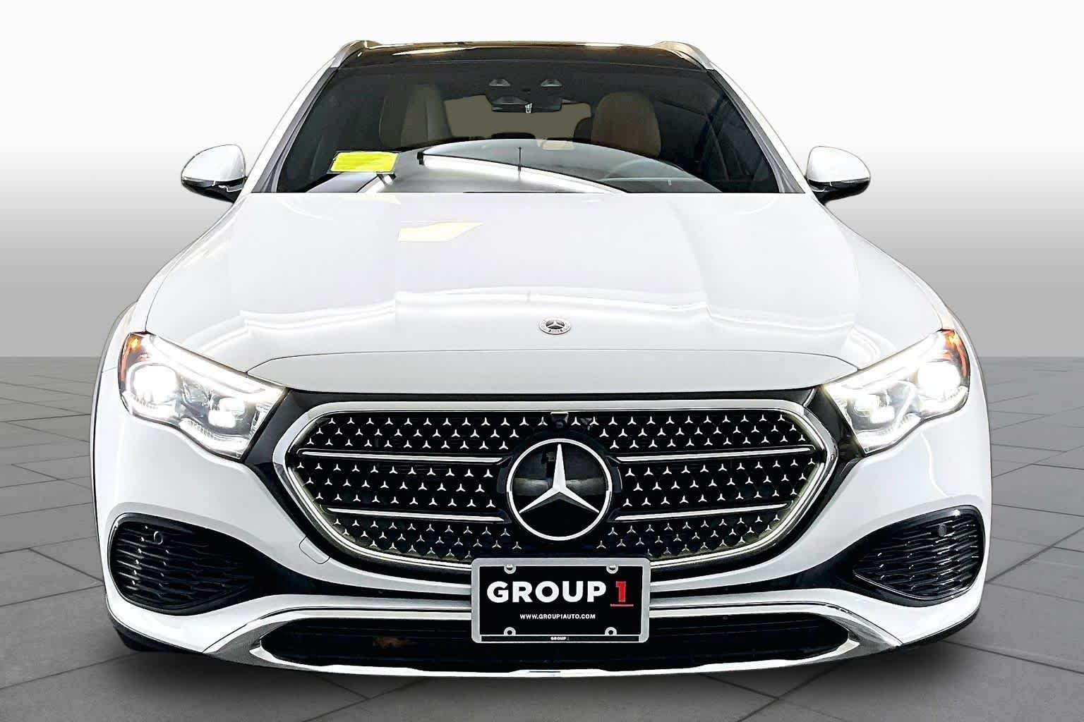 Certified Used 2024 MANUFAKTUR Moonlight White Metallic Mercedes-Benz E 450 image 4