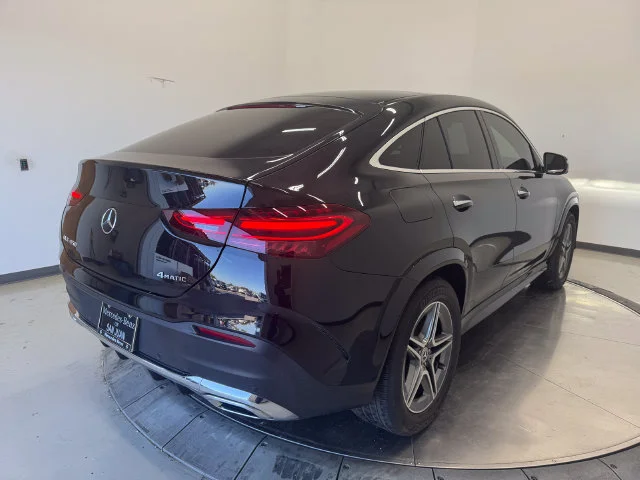Certified Used 2025 Obsidian Black Metallic Mercedes-Benz GLE 450 image 32
