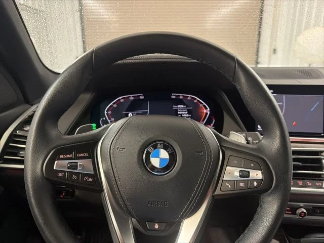 Used 2023 Mineral White Metallic BMW sDrive40i image 25