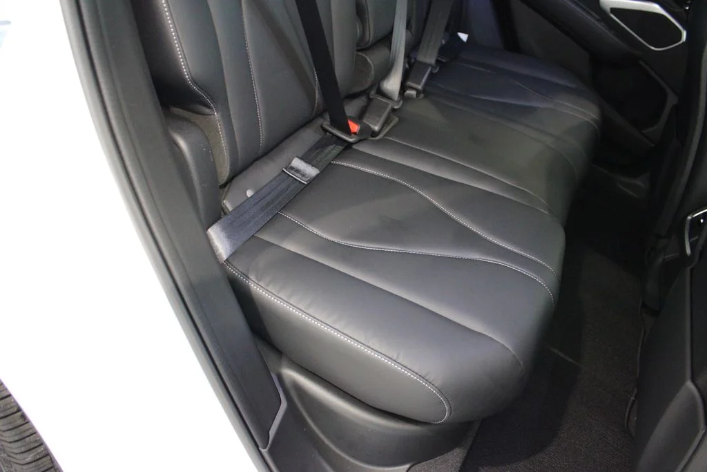 New 2026 Platinum White Pearl Acura Base image 23