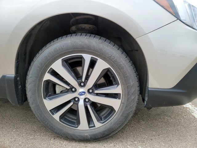 Used 2018 Tungsten Metallic Subaru 2.5i image 16
