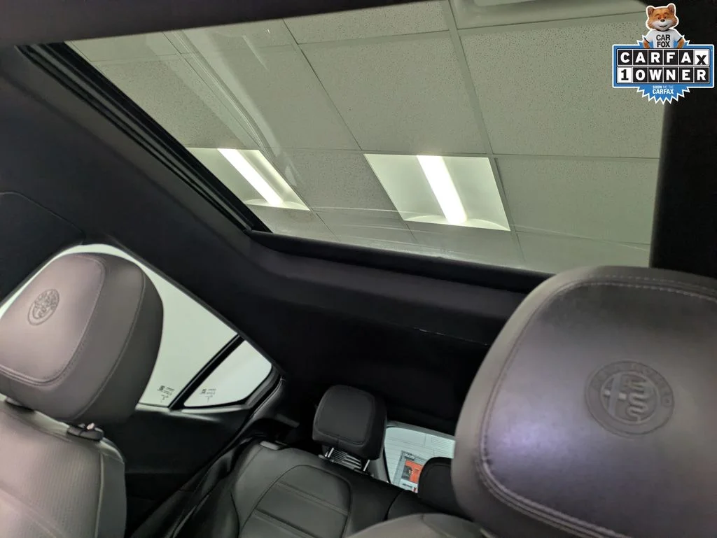 Used 2025 Black Alfa Romeo  image 21