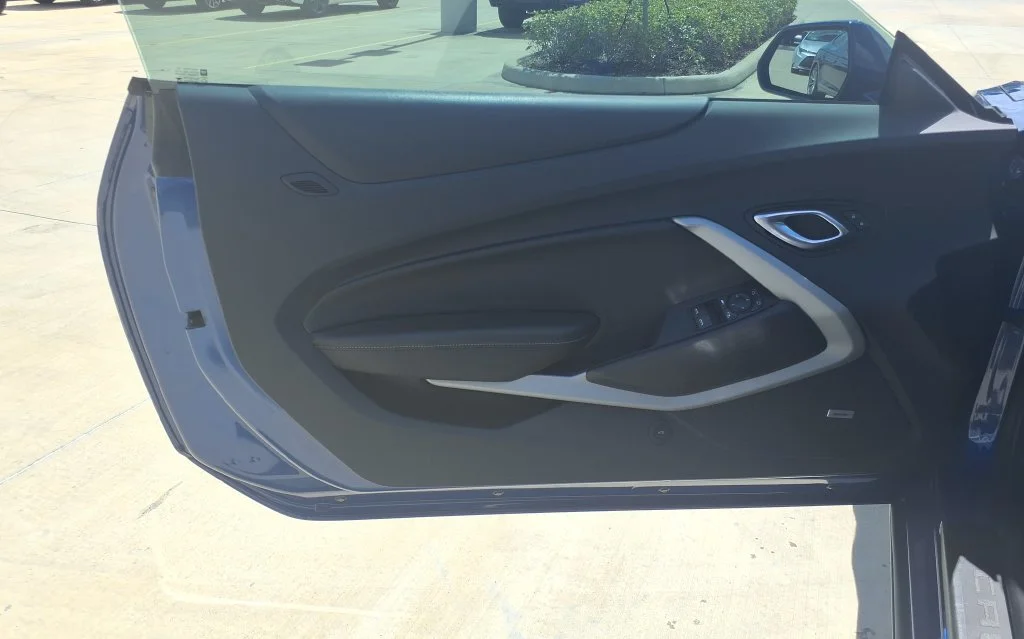 Used 2024 Blue Chevrolet 2LT image 10